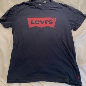 LEVI’S BLUE TEE